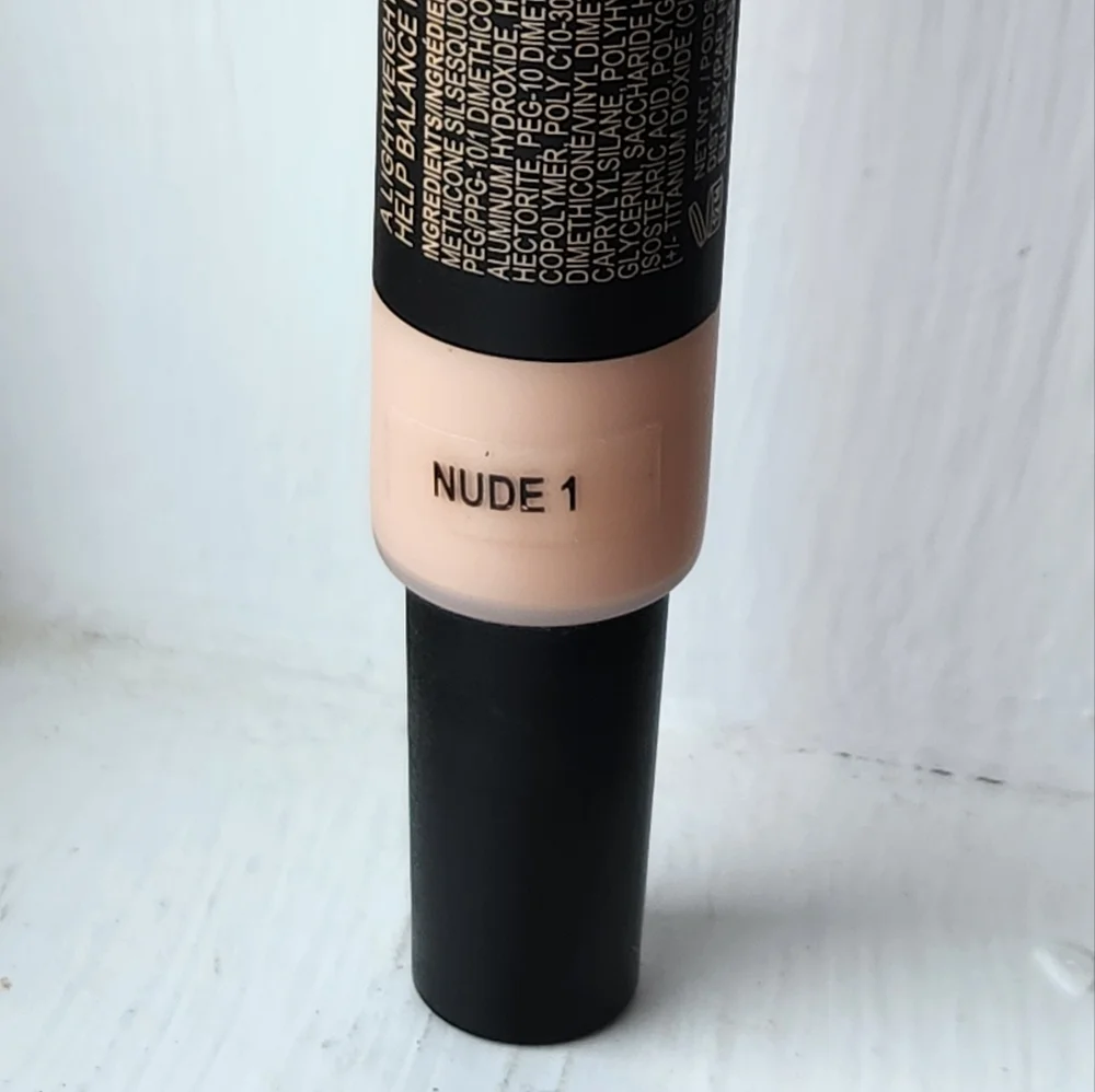 NWOB NUDESTIX NUDEFIX CREAM CONCEALER